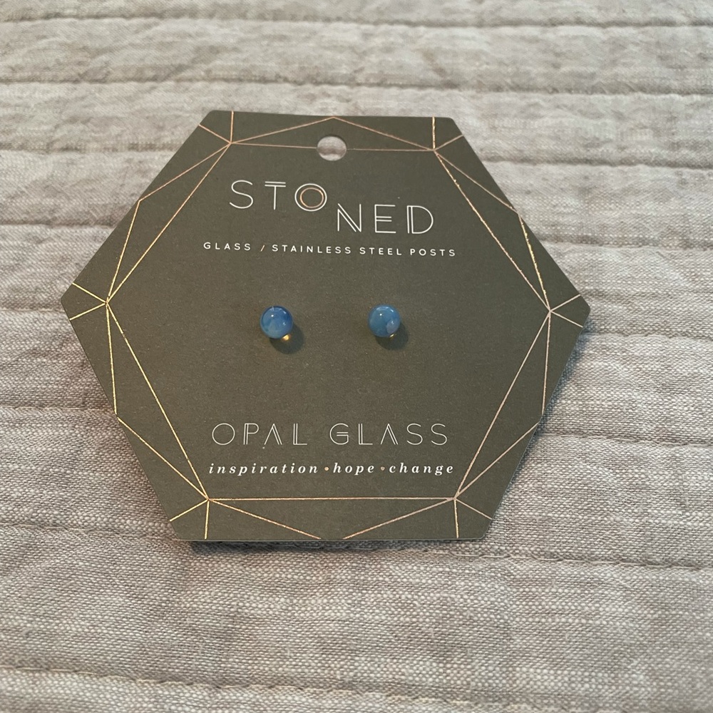 Stoned Opal Glass Stud Earrings NWT